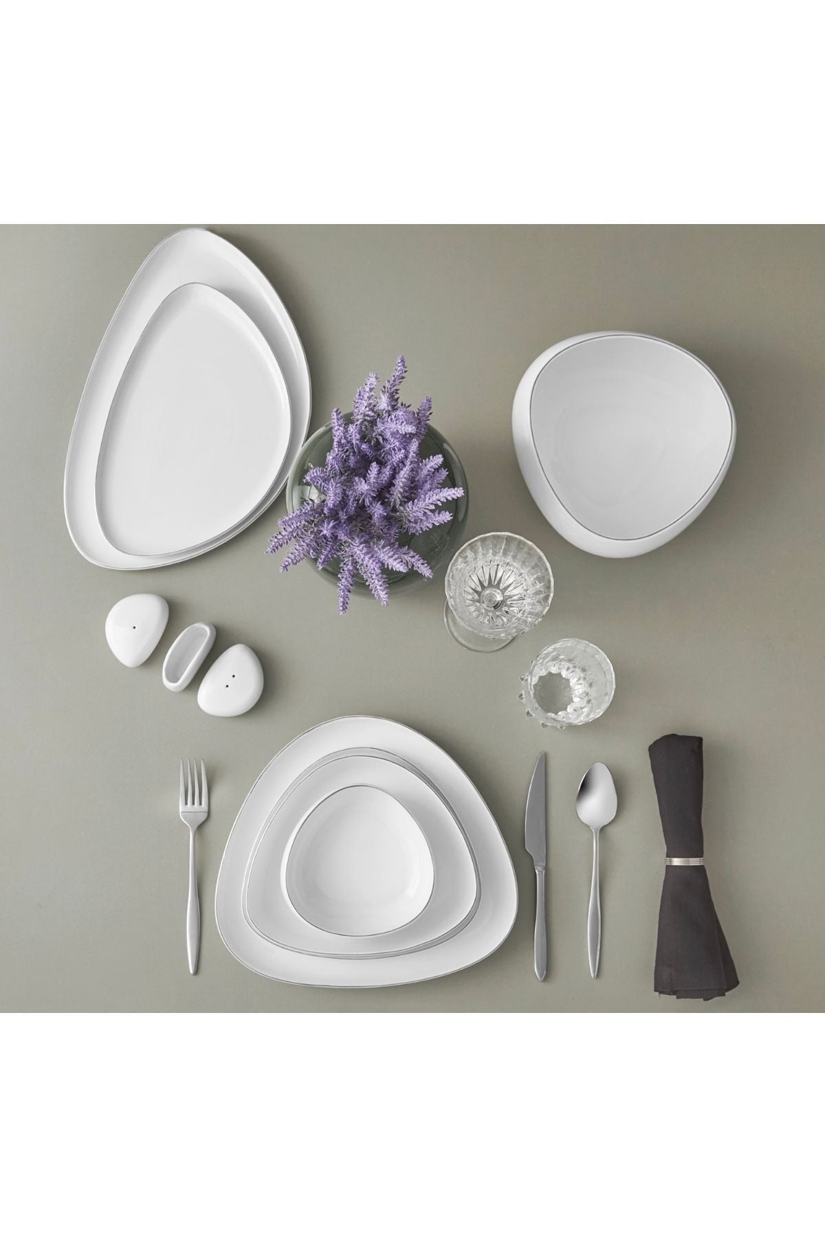 Red Carpet Collection Streamline Tribe Platin 22,5 cm pasta Servis Tabağı