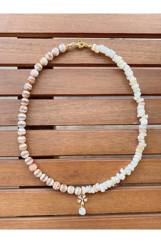Κολιέ από φυσικές πέτρες αχάτη και φίλντισι