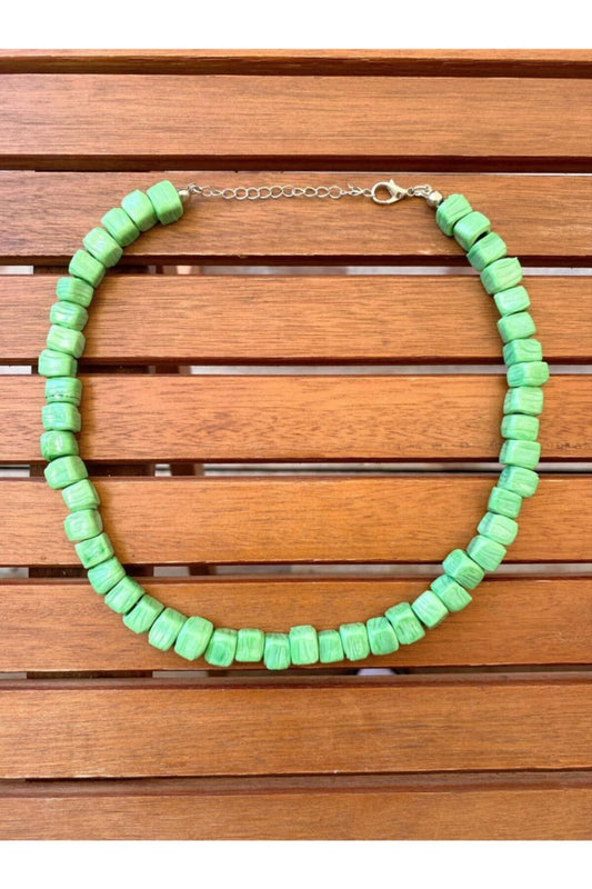 Κολιέ με μέντα και στρας από το Μπόντρουμ